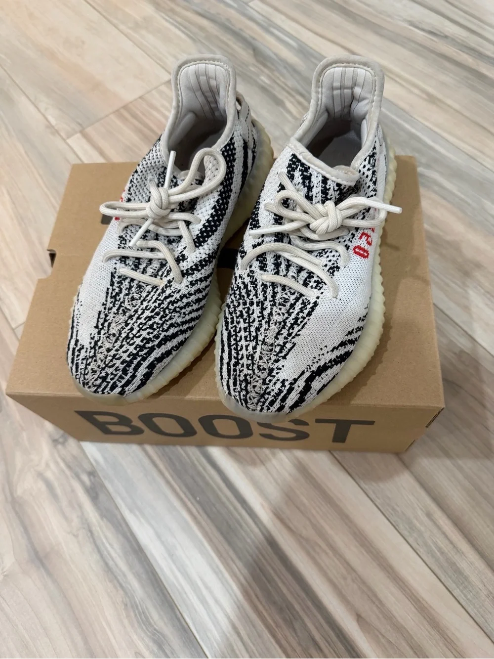 Yeezy Boost 350 V2 Zebra
